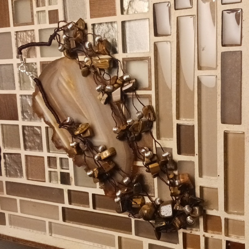 Avon Tigers Eye Necklace-vintage
